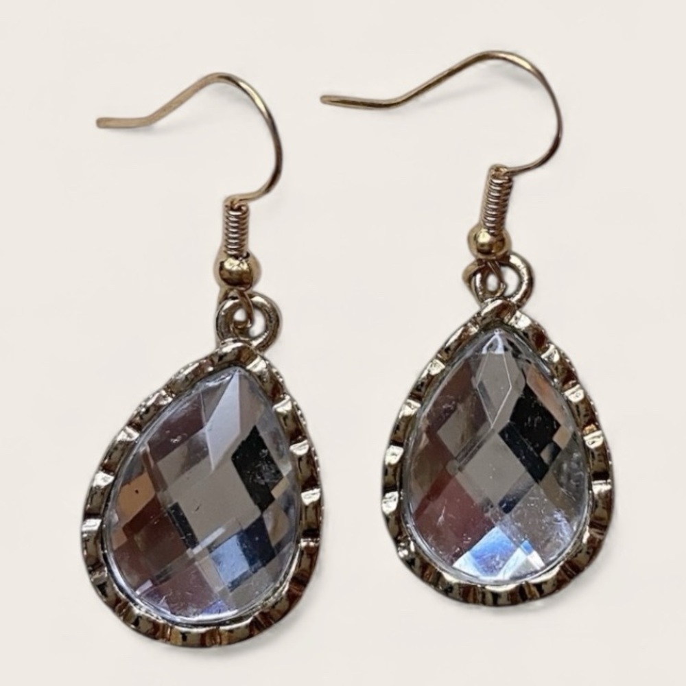 TEARDROP DANGLE EARRINGS Vintage Gold Tone Setting and Crystal Stone Center